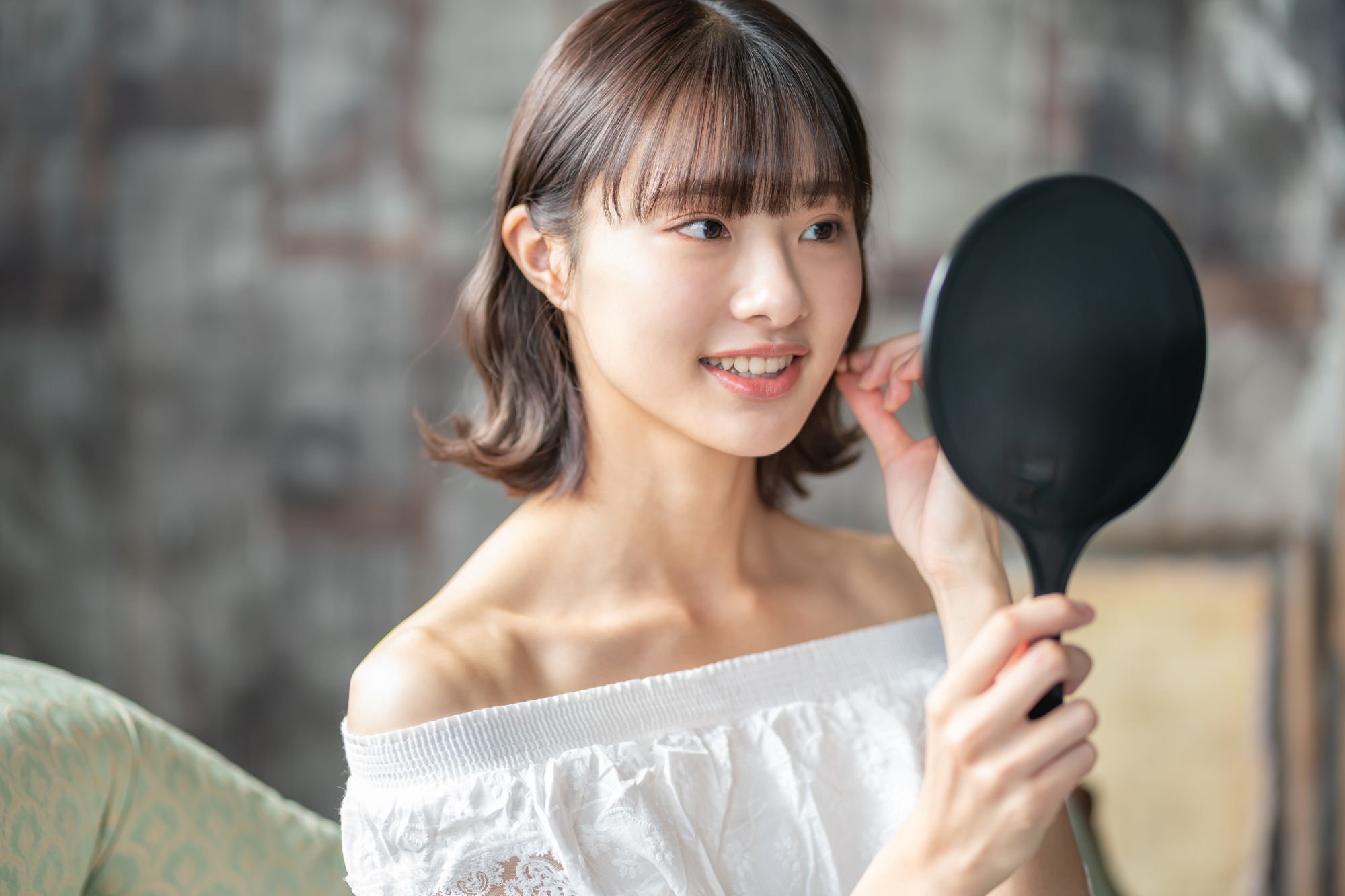当院で行っている切らない上まぶたの脂肪取り